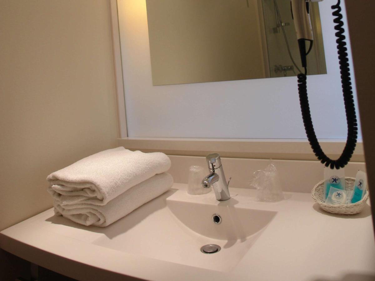 Ibis Styles Chinon Hotell Exteriör bild