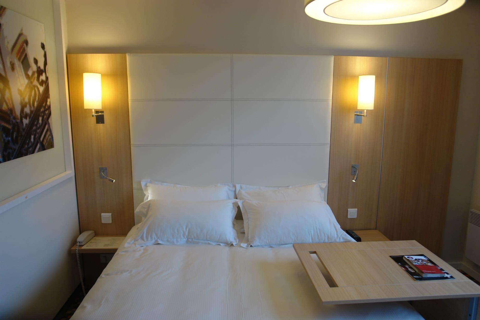 Ibis Styles Chinon Hotell Exteriör bild