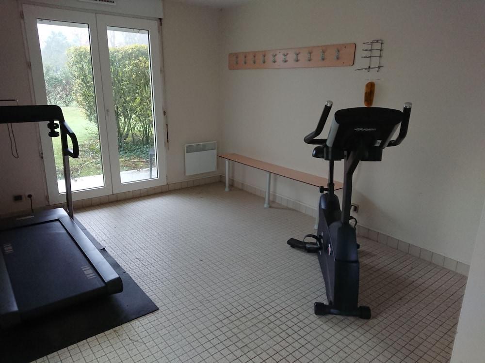 Ibis Styles Chinon Hotell Exteriör bild