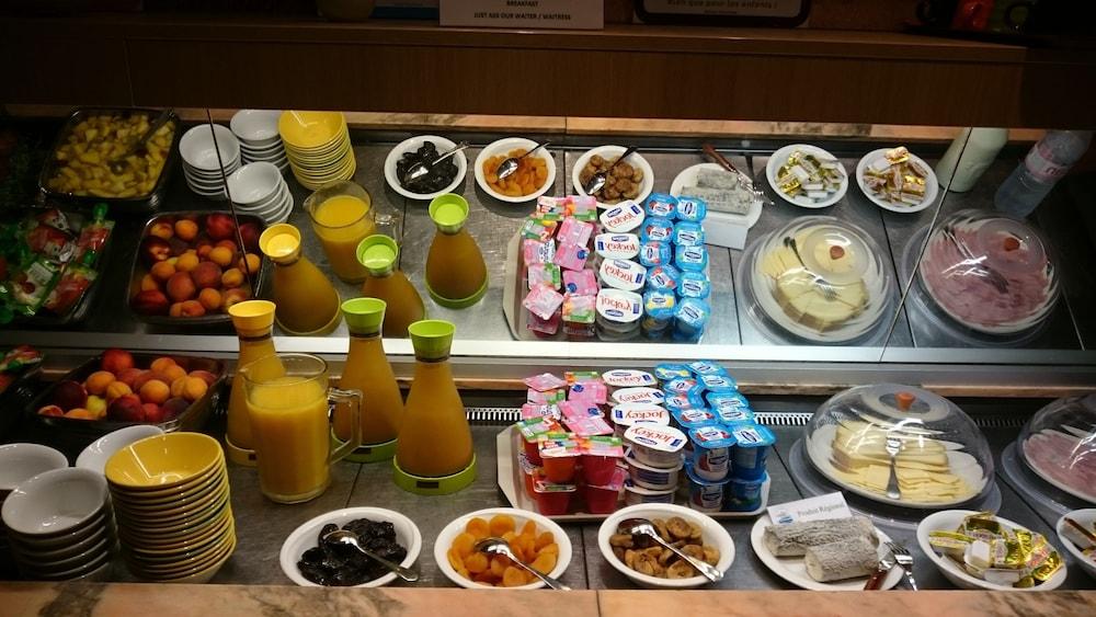 Ibis Styles Chinon Hotell Exteriör bild