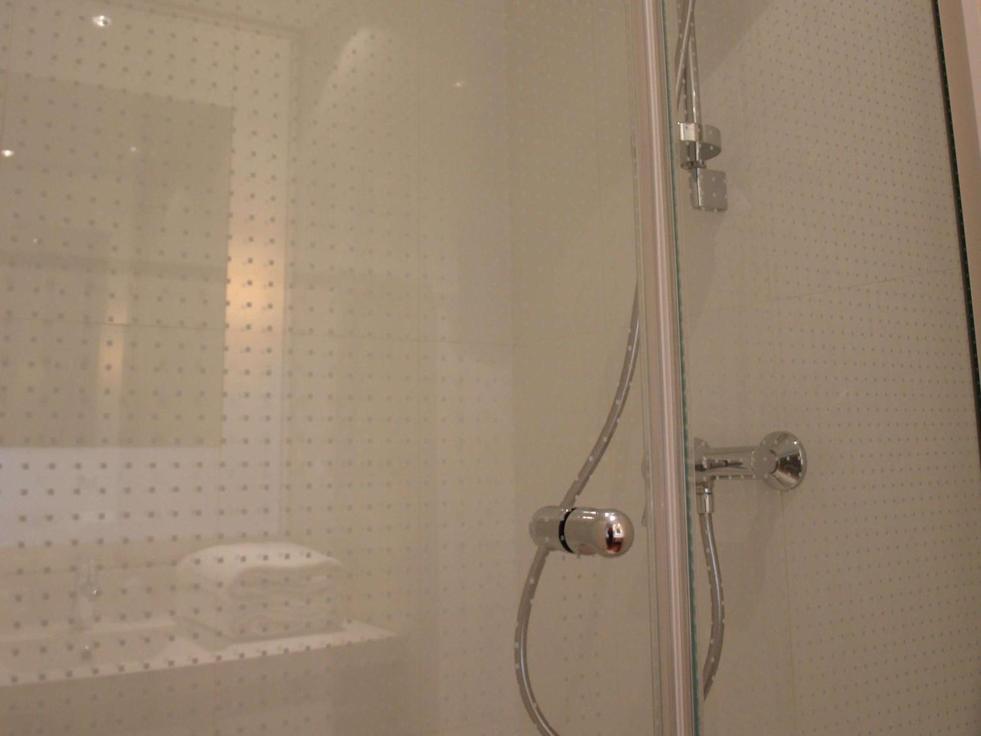 Ibis Styles Chinon Hotell Exteriör bild